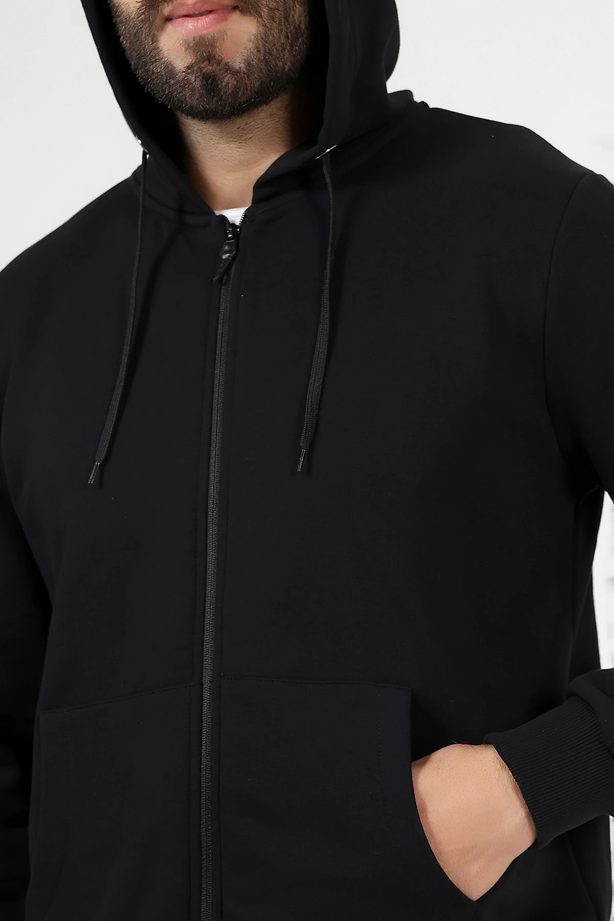 Siyah Fermuarlı Erkek Hırka Katlanınca Çantaya Dönüşen Beduca Hırka