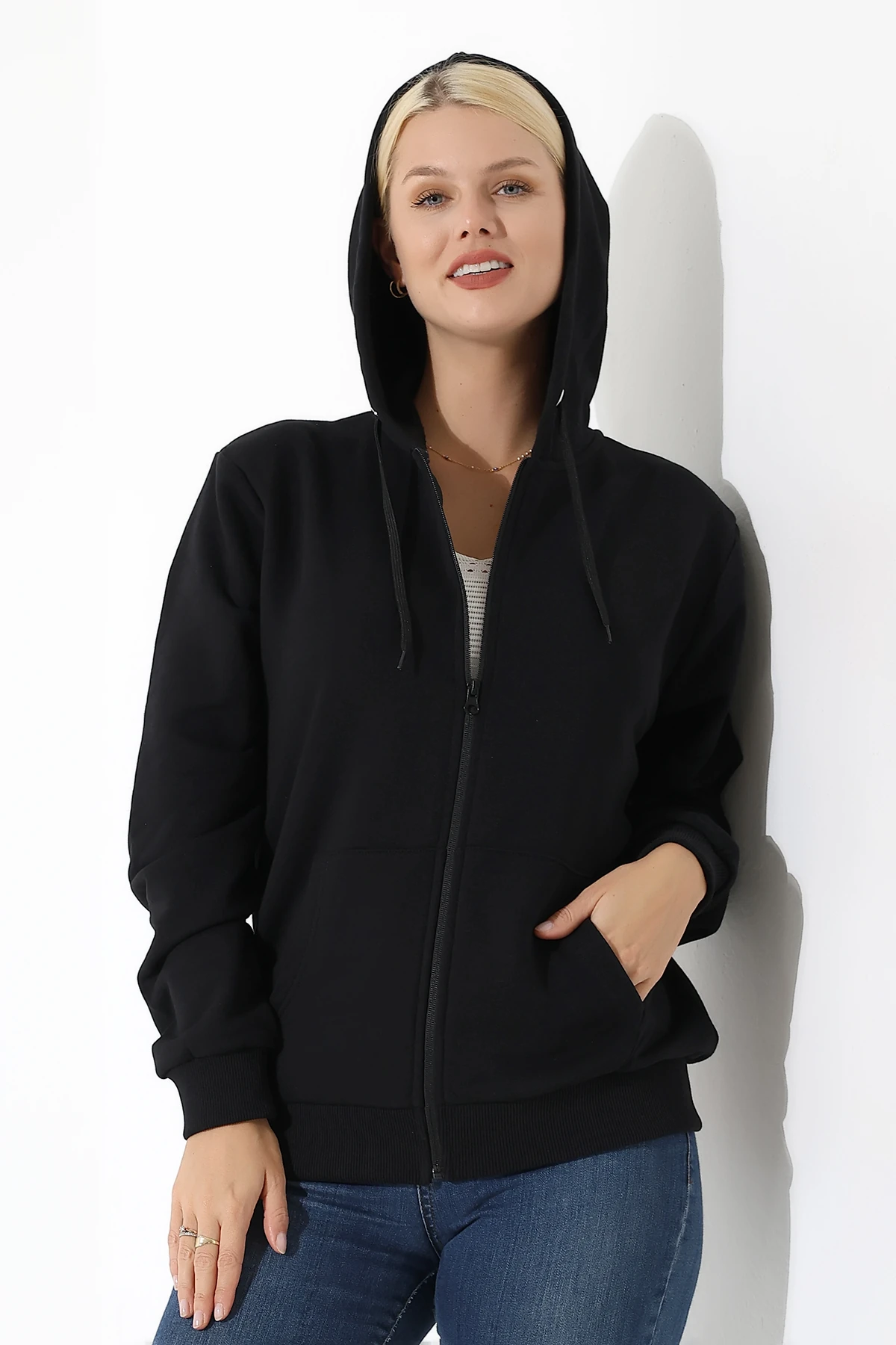  Su Geçirmez Çantalı Siyah Kapşonlu Fermuarlı Kadın Hırka