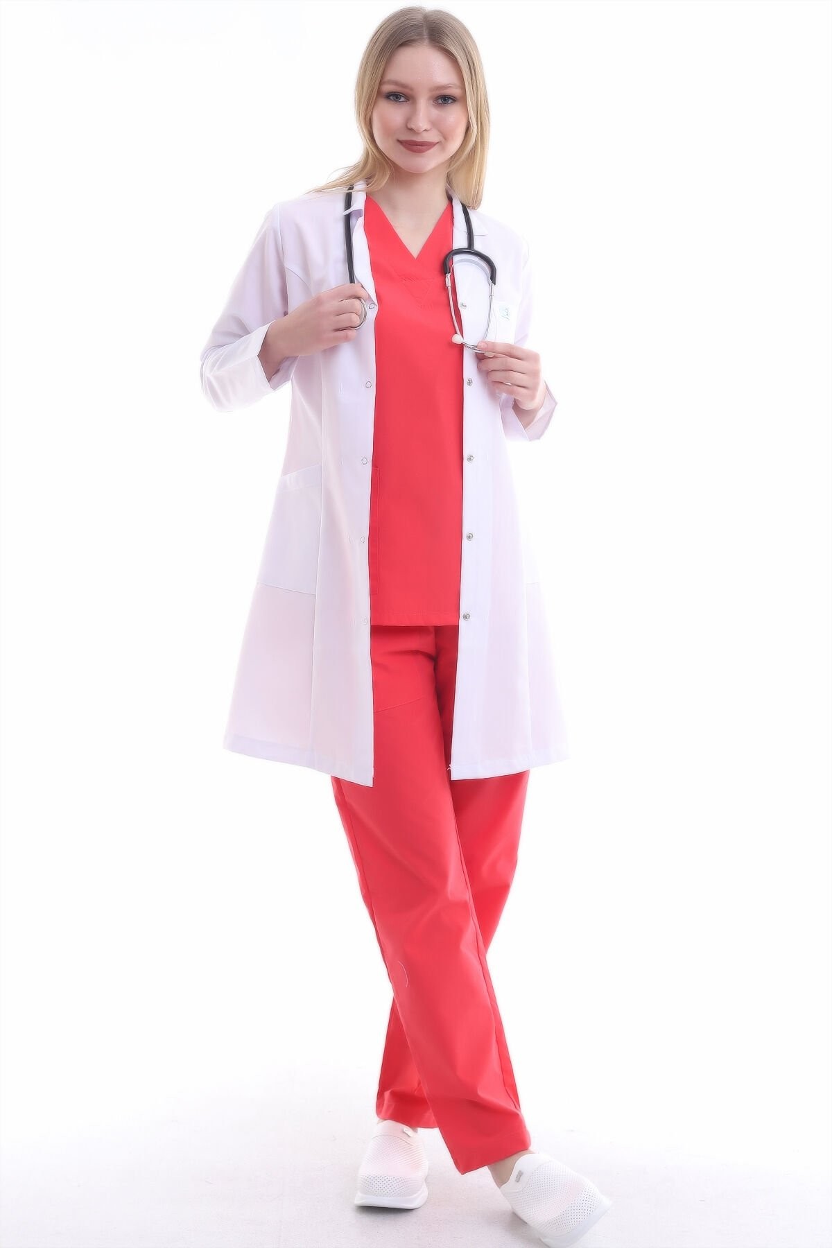 KADIN CEKET YAKA BEYAZ DOKTOR ÖĞRETMEN ÖNLÜĞÜ