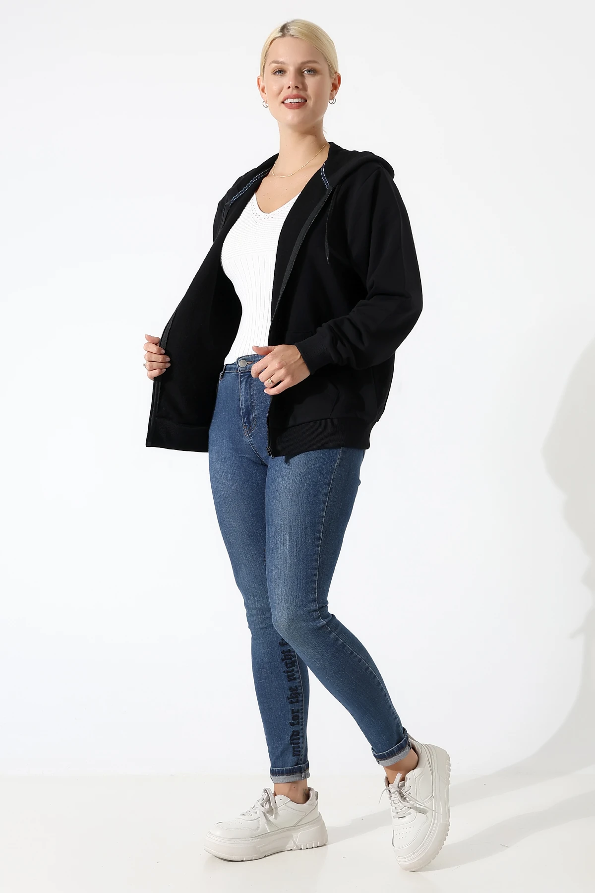  Su Geçirmez Çantalı Siyah Kapşonlu Fermuarlı Kadın Hırka