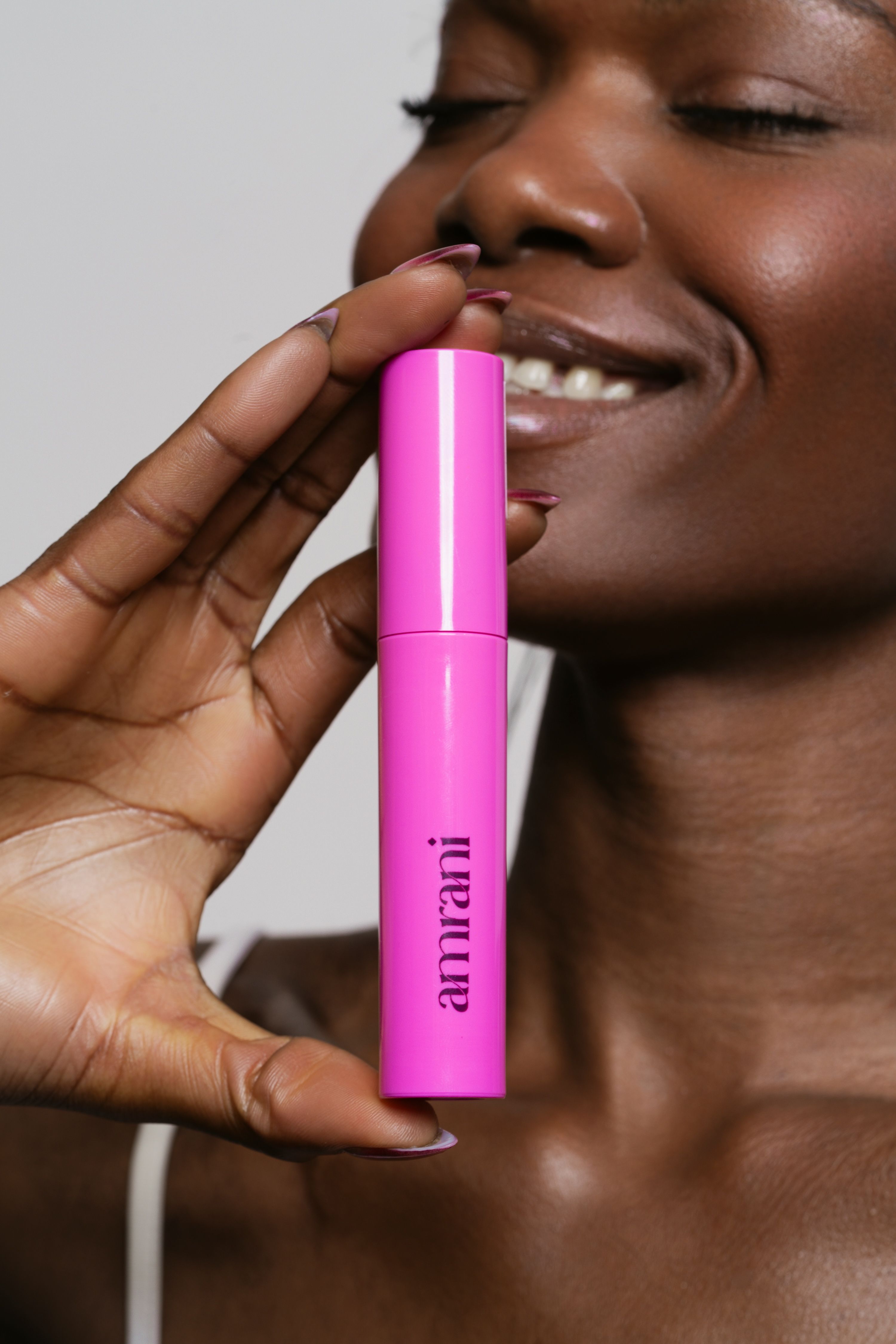 Big Lashes – Ekstra Uzatıcı ve Hacimlendirici Maskara
