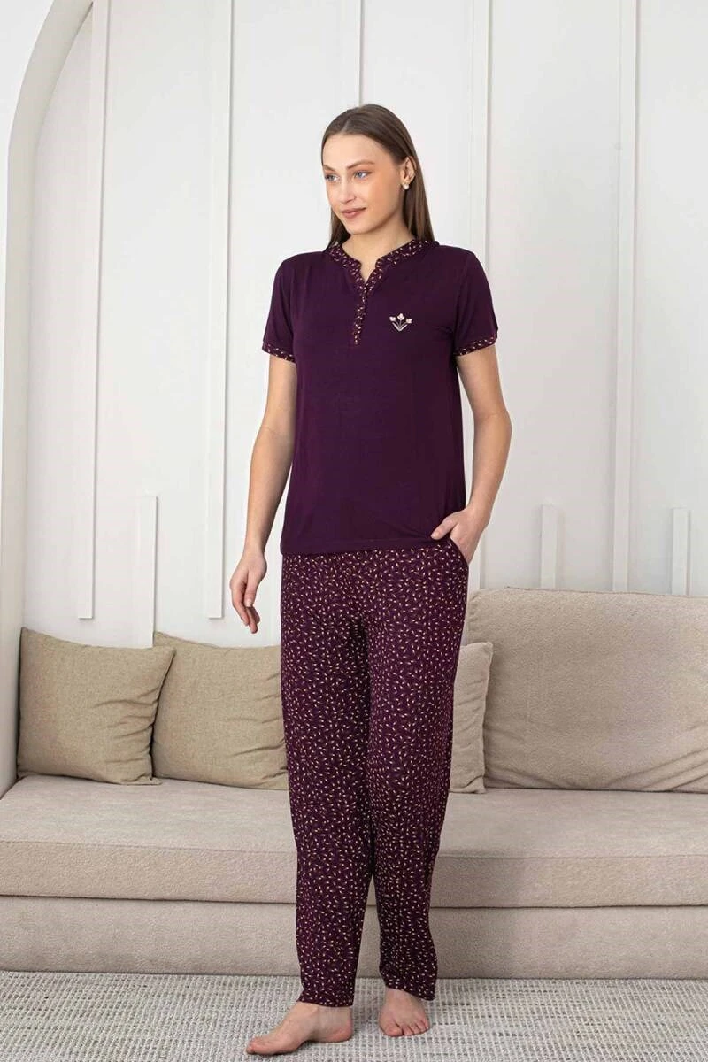 Kadın Mürdüm Desenli V Yaka 3 Düğmeli Likralı Viskon Kısa Kol Pijama Takımı
