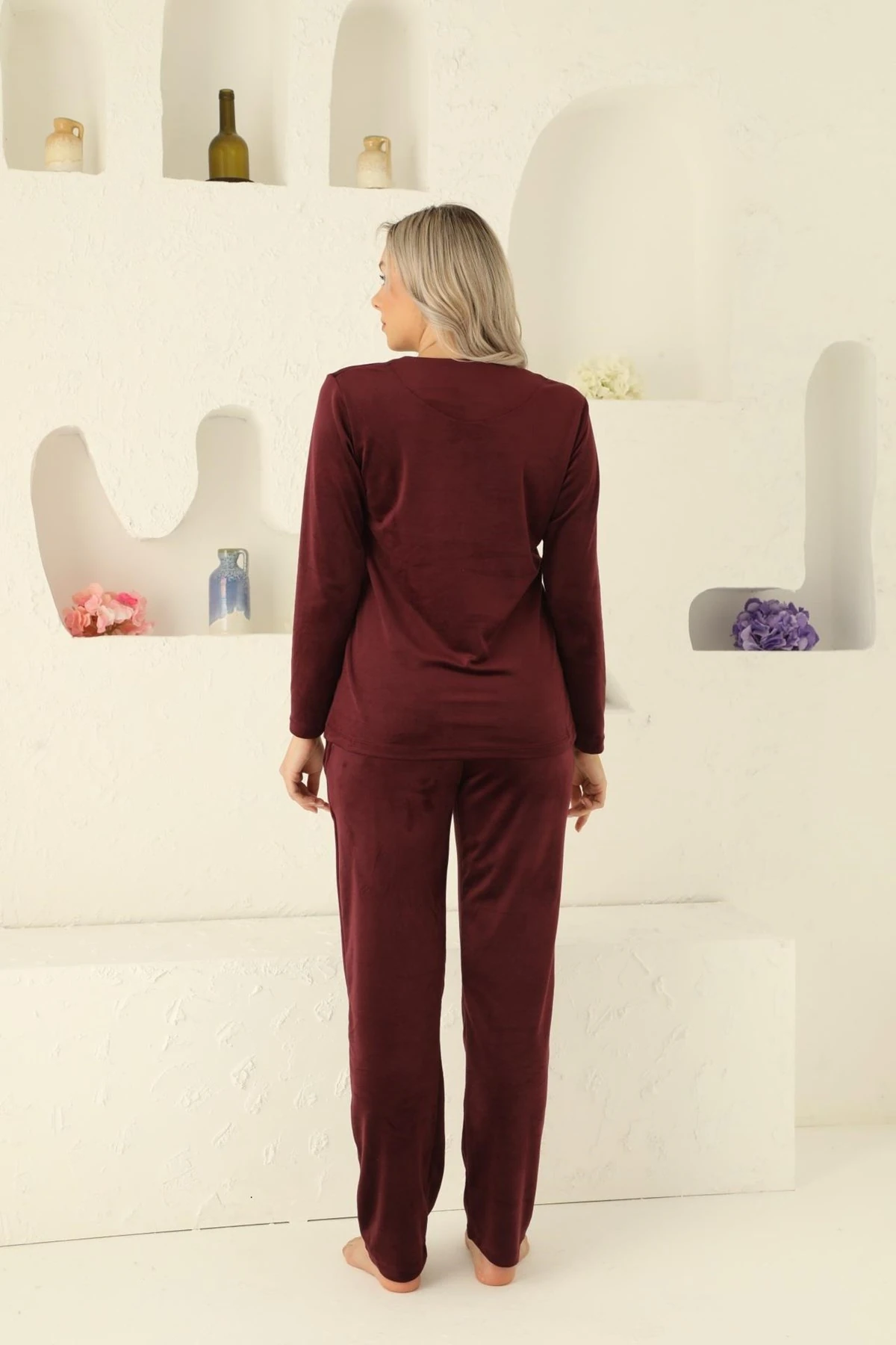 Kadın Bisiklet Yaka Düğmesiz İpeksi Yumuşak Kadife Kışlık Uzun Kol Cepli Pijama Takımı