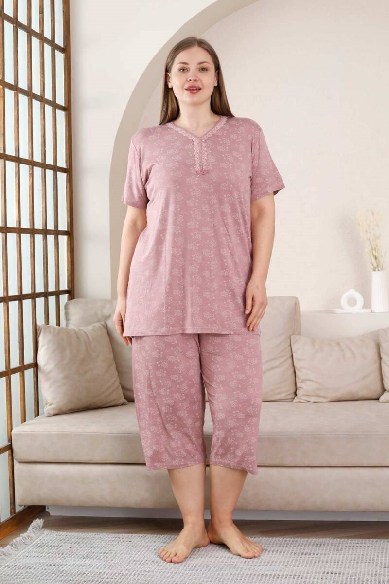 Kadın Gül Kurusu V Yaka Dantel Detay Viskon 3 Düğmeli Kısa Kol Yazlık Büyük Beden Kapri Pijama 