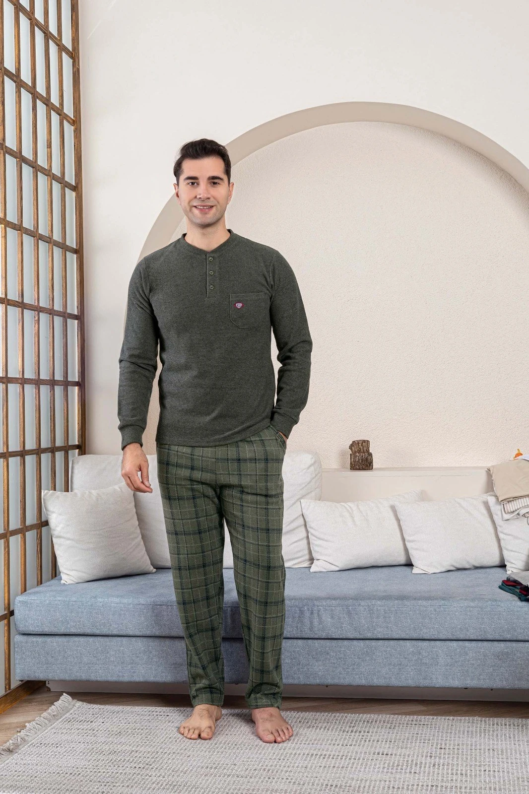 Erkek 3 Düğme Göğüs Cepli Kışlık Pamuklu Selanik Kumaş Uzun Manşetli Kol Cepli Pijama Takımı 