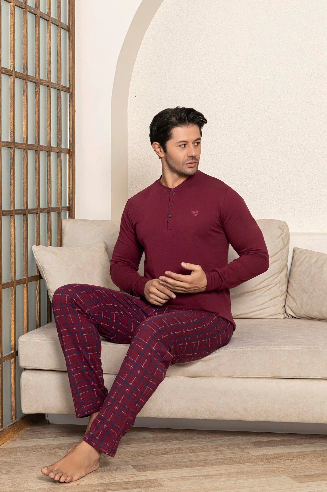 Erkek 3 Düğmeli Ekose Desen Pamuk Likra Mevsimlik Uzun Kol Manşetli Cepli Pijama Takımı