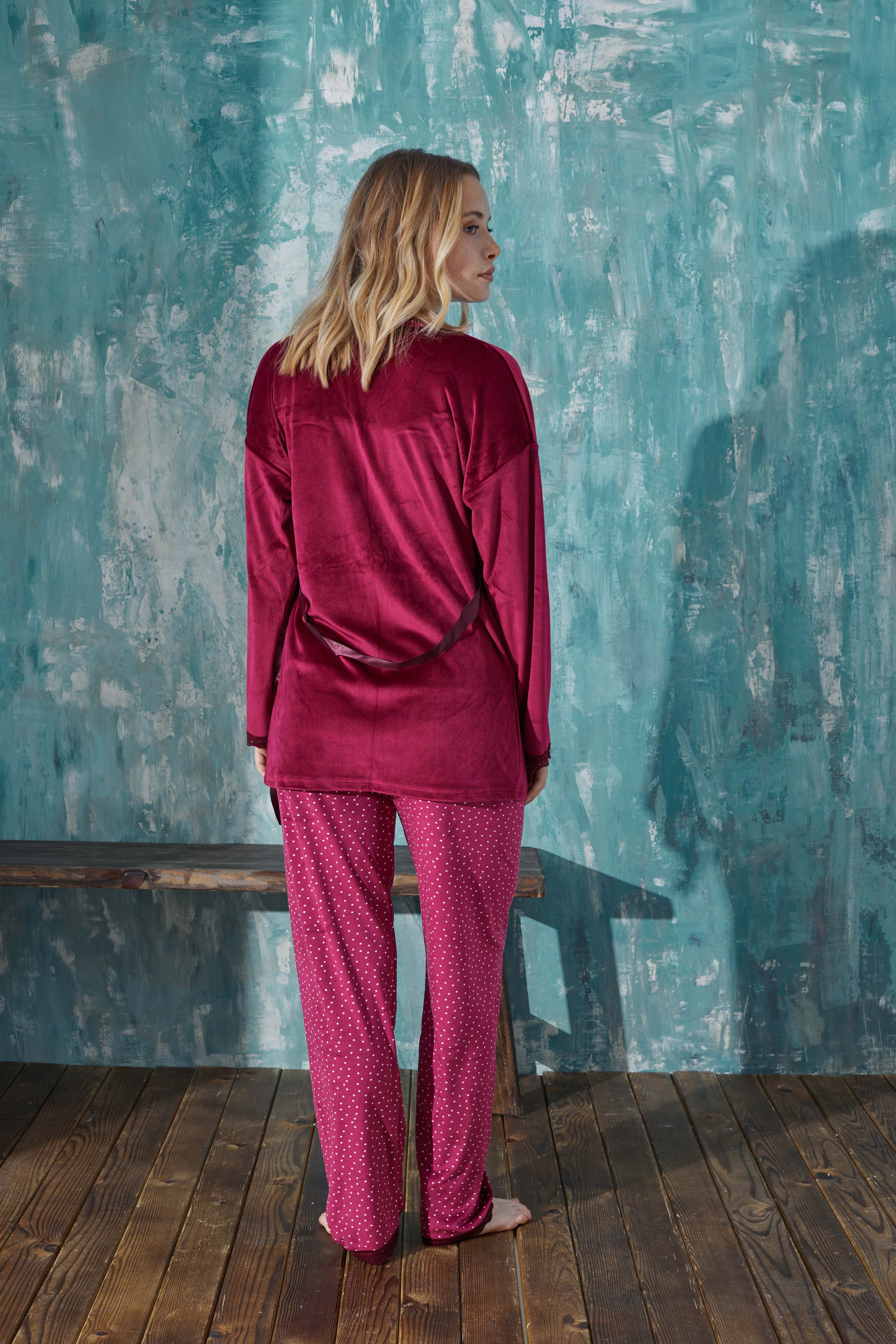 Kadın Benekli Fransız Kadife İp Askılı Sabahlıklı Dantel Detaylı Pijama Takımı 3lü Set 