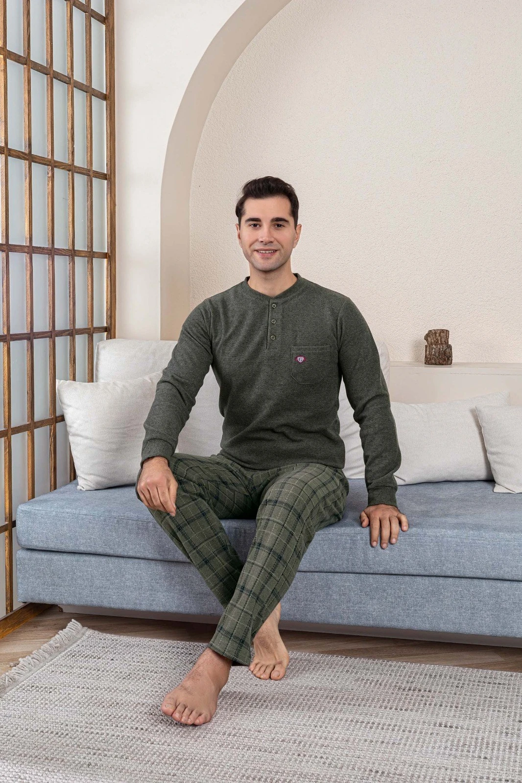 Erkek 3 Düğme Göğüs Cepli Kışlık Pamuklu Selanik Kumaş Uzun Manşetli Kol Cepli Pijama Takımı 