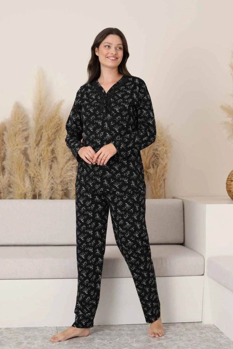 Siyah Çiçekli Dantel Detaylı V Yaka Düğmeli Mevsimlik Pamuk Likra Uzun Kol Pijama Takımı-Geniş Kalıp