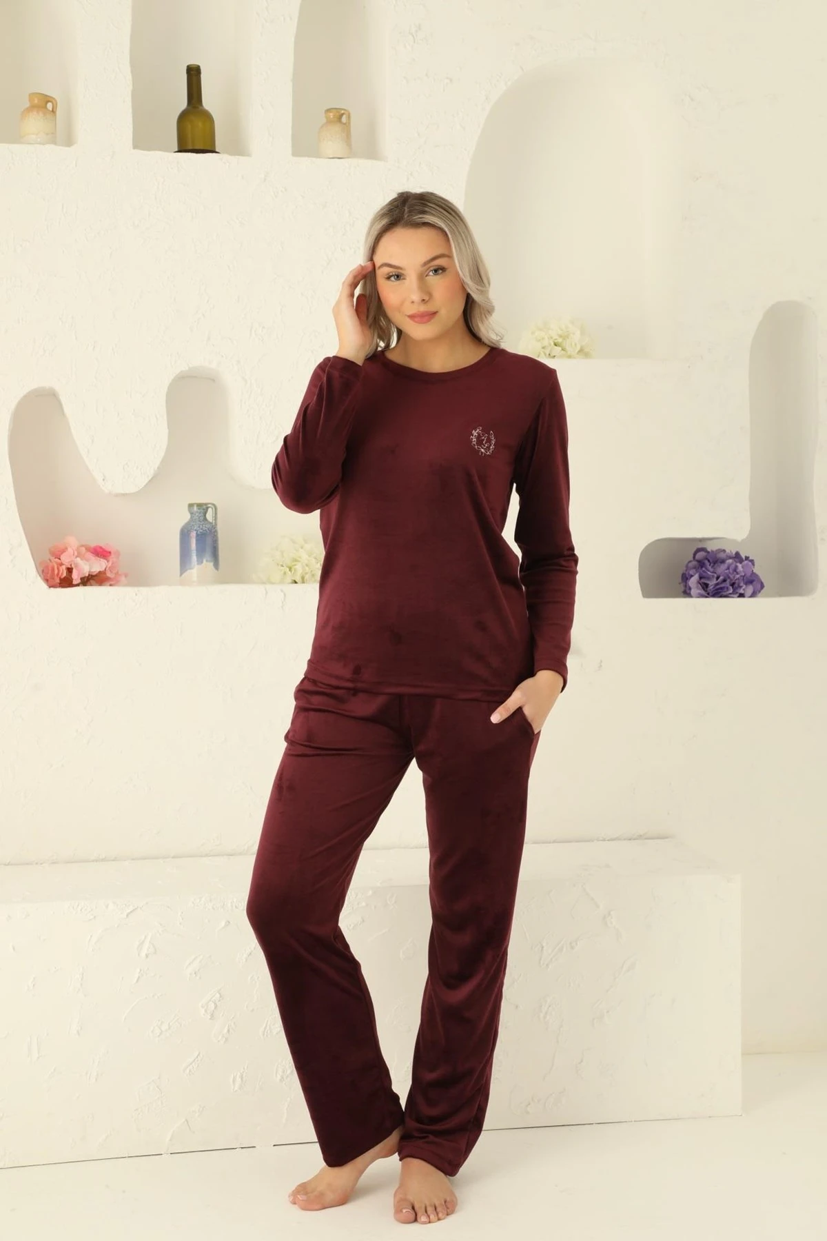 Kadın Bisiklet Yaka Düğmesiz İpeksi Yumuşak Kadife Kışlık Uzun Kol Cepli Pijama Takımı