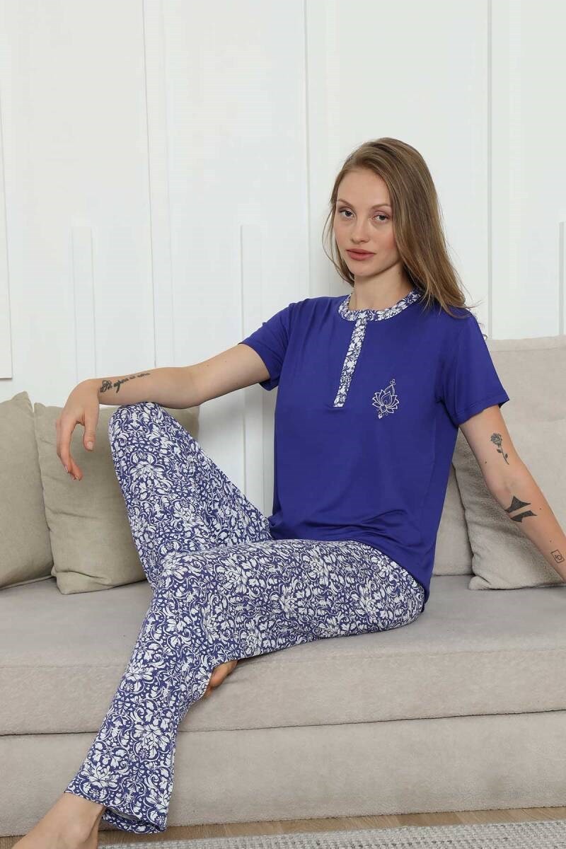 Kadın Saks Mavi 3 Düğmeli Etnik Desen Likralı Viskon Kısa Kol Pijama Takımı