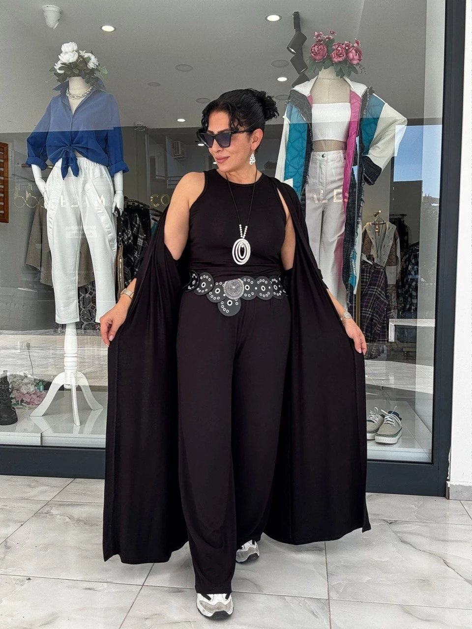 SİYAH ÜÇLÜ TAKIM