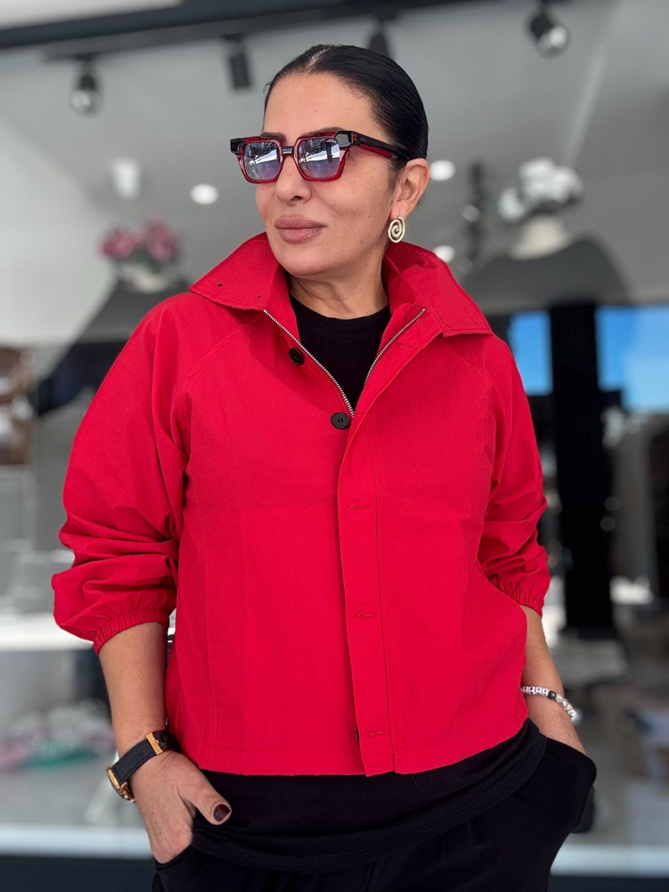 KIRMIZI TRENÇ