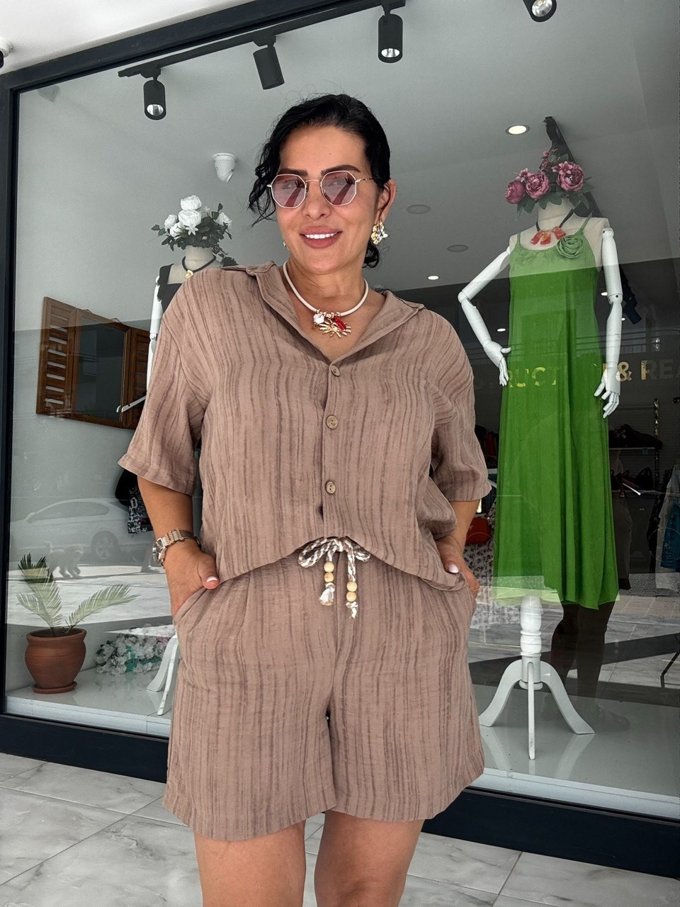 KAHVERENGİ ŞORTLU TAKIM