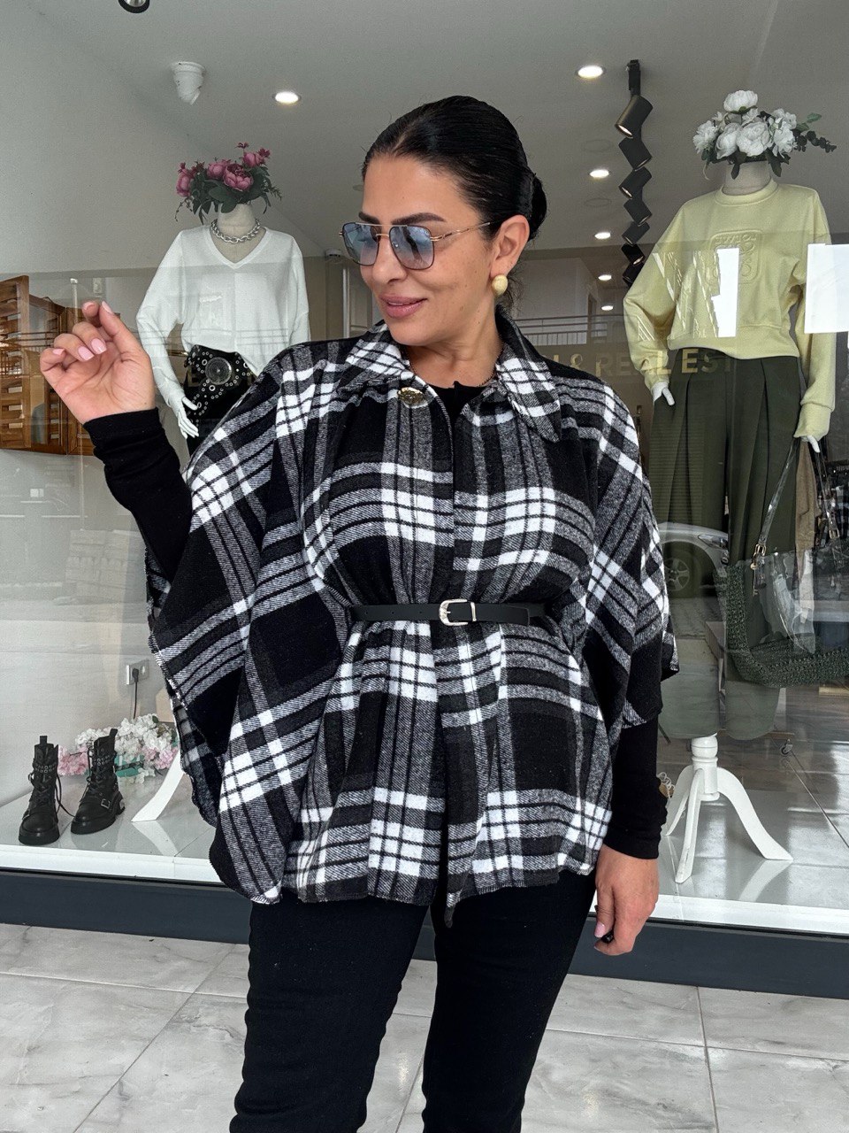 SİYAH KARELİ GÖMLEK PANÇO