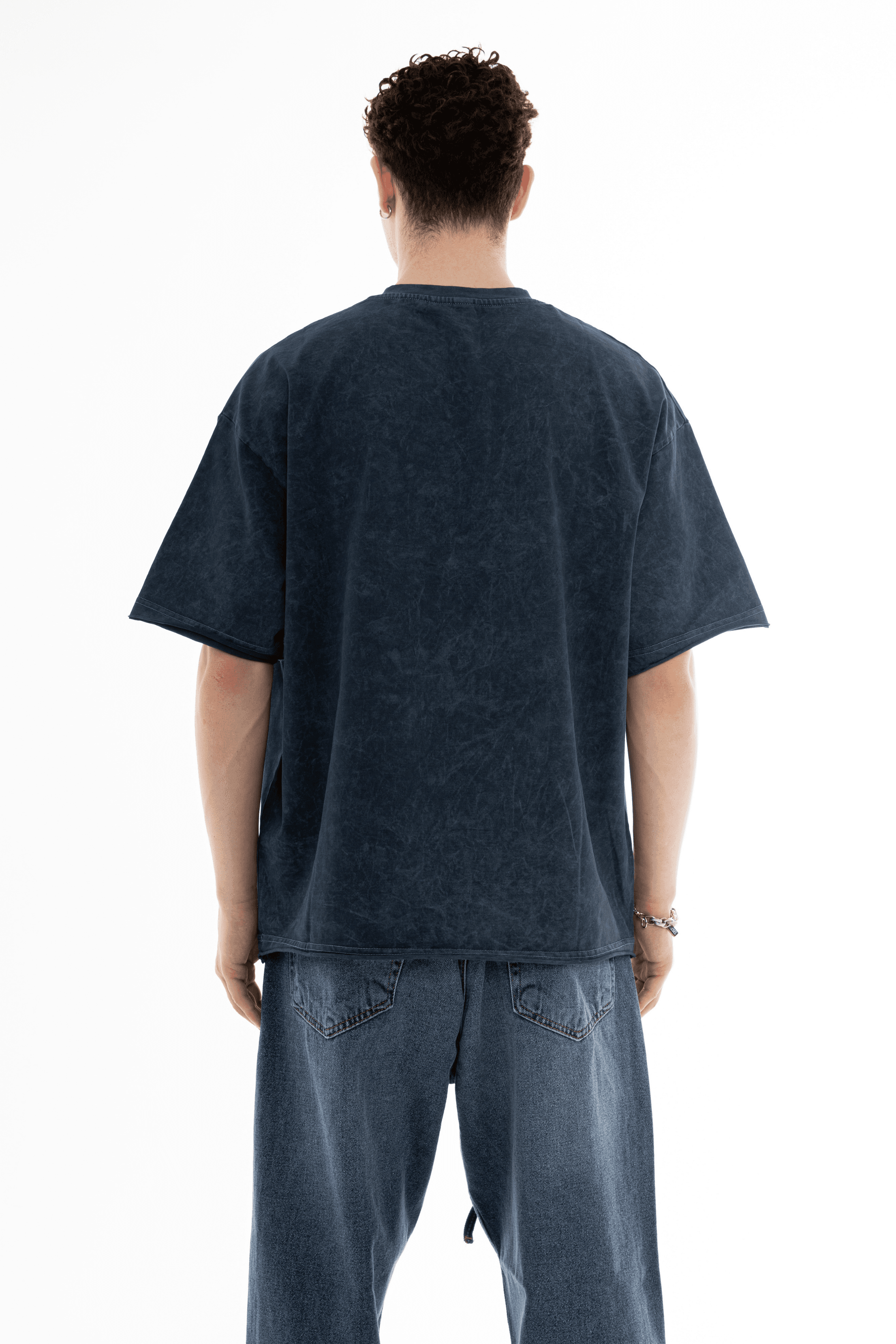 CREATİVE NAKIŞLI WASHED OVERSİZE TİŞÖRT 