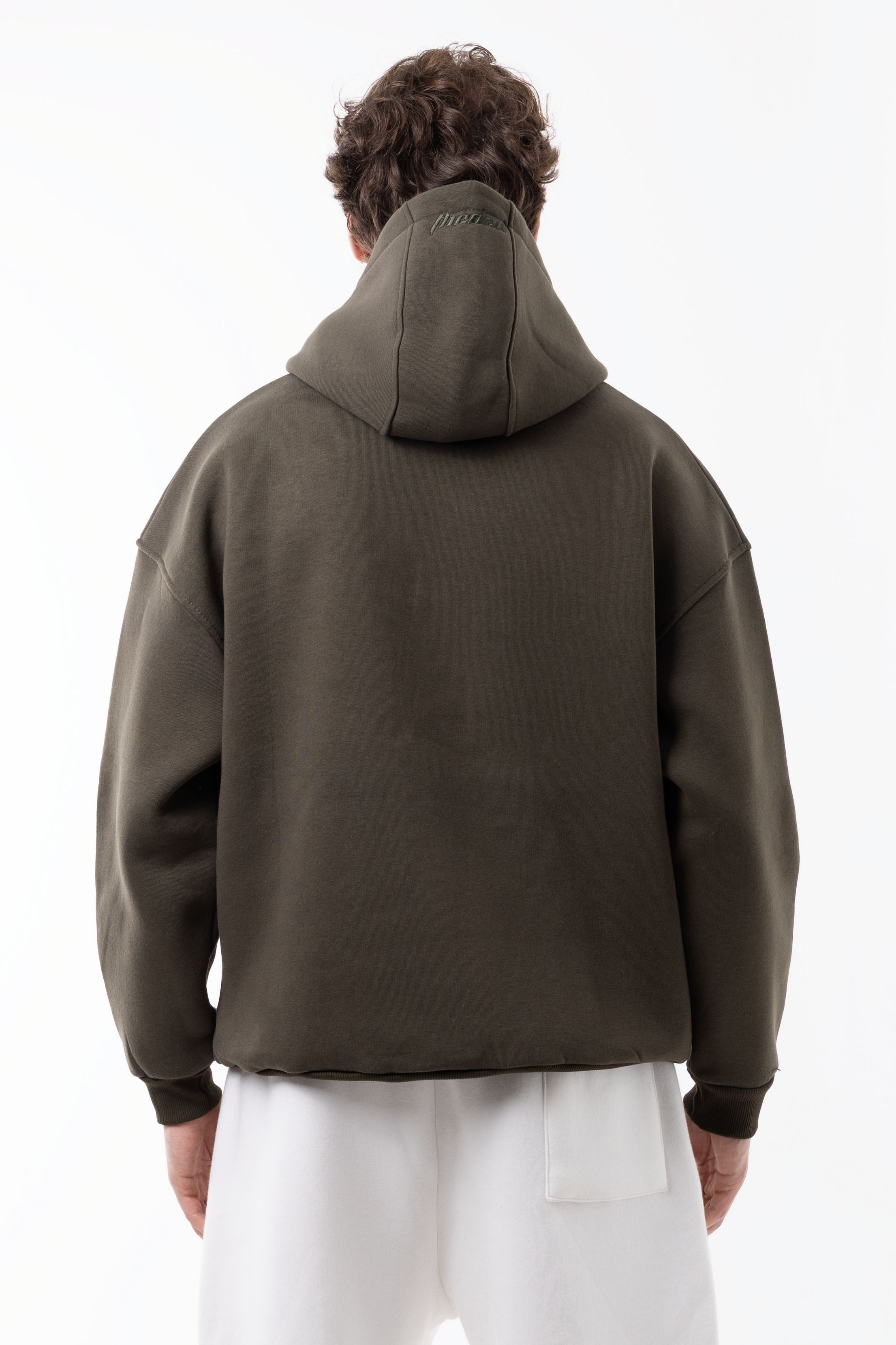 BASİC NAKIŞLI HOODİE