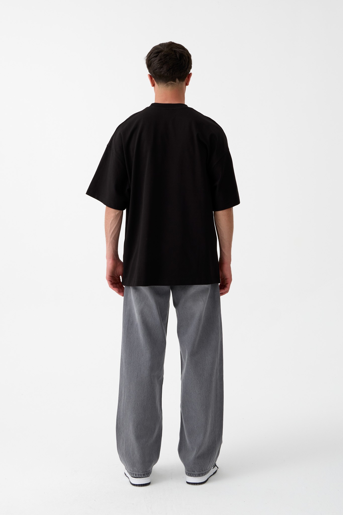 Hümanist Nakışlı Oversize Tişört