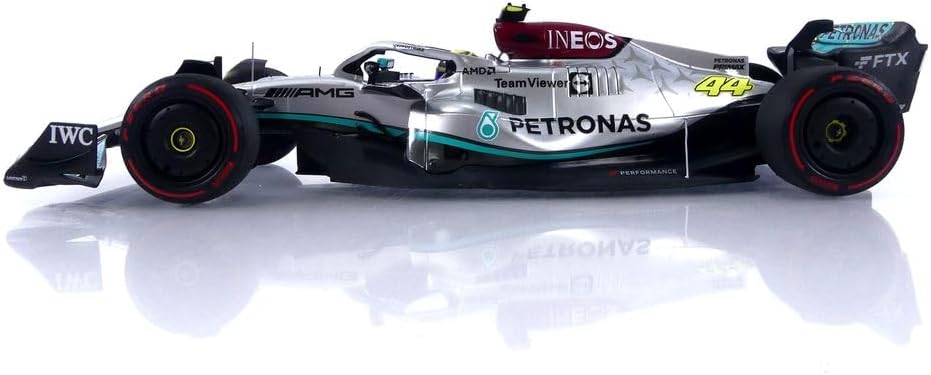 Minichamps 110220044 1/18 Ölçek MERCEDES-AMG PETRONAS FORMULA ONE TEAM F1 W13 E PERFORMANCE - LEWIS HAMILTON - SPAIN GP 2022 Limitli Üretim 1248 Adet