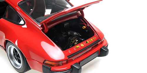 Minichamps 100063021  1/18 Ölçek PORSCHE 911 CARRERA COUPE 3.2 - 1983 - Kırmızı