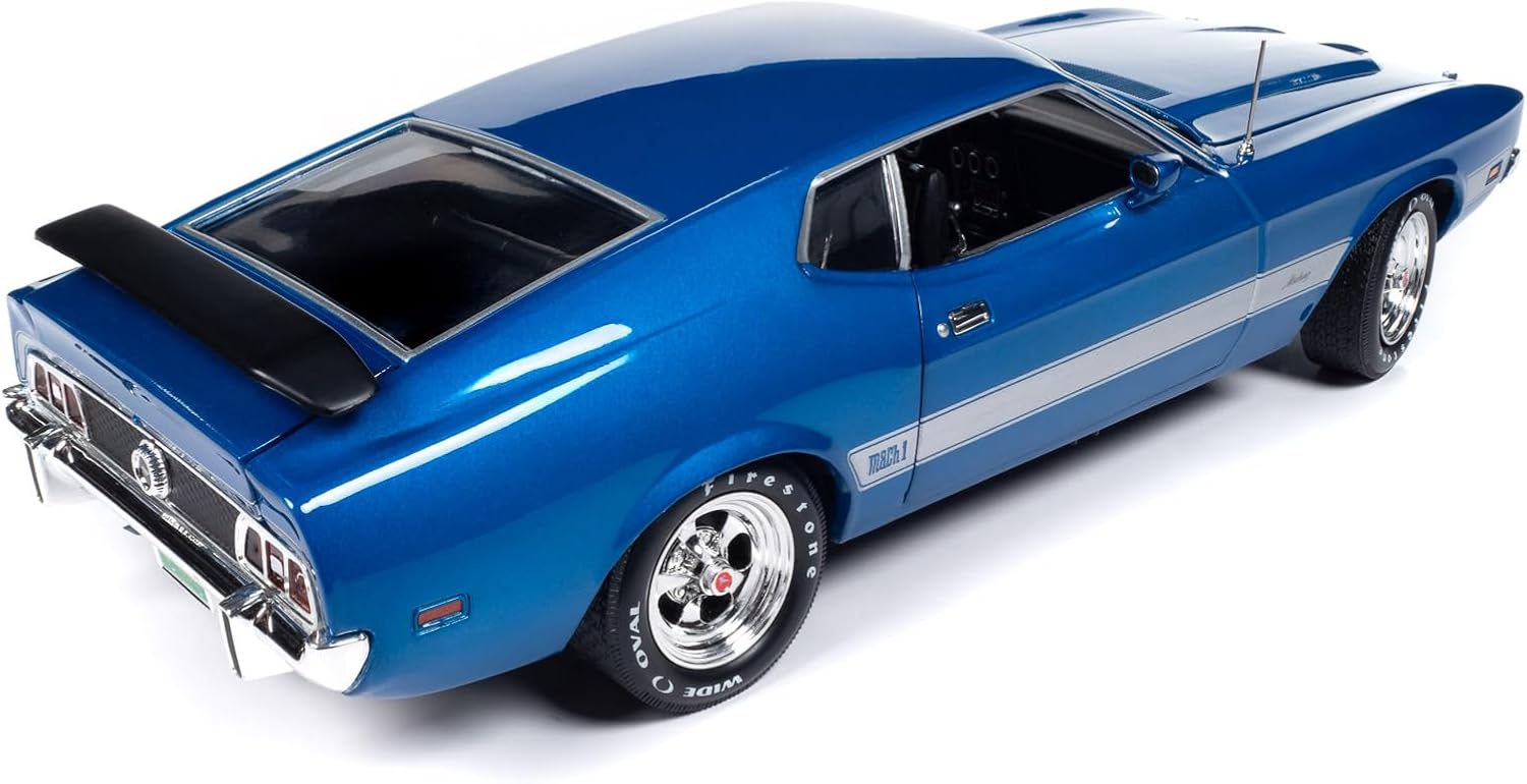 American Muscle AMM1323 1/18 Ölçek 1973 Ford Mustang Mach 1 *Class Of 1973*, Mavi Glow