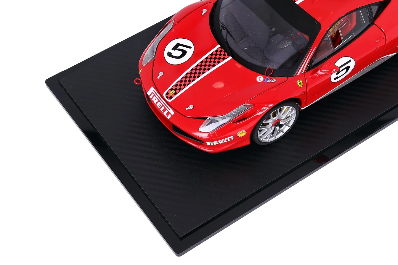 Atlantic Case 10315 Stuttgart 1:43 Ölçek Carbon Fiber efekt Tabanlı Sergileme Ünitesi