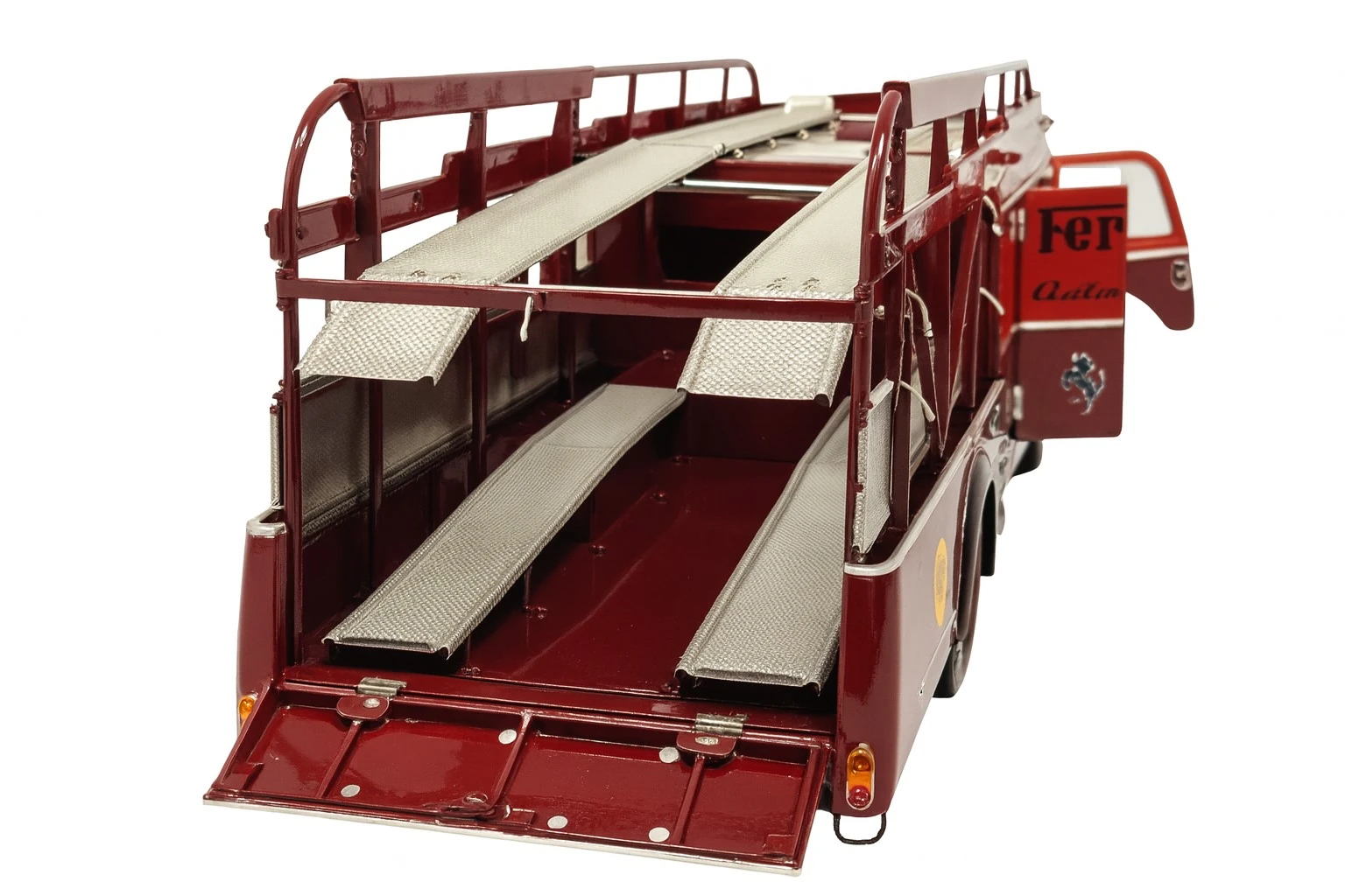 CMR 140 1/18 1957 Fiat 642 RN2 Bartoletti Ferrari Renntransporter, Kırmızı