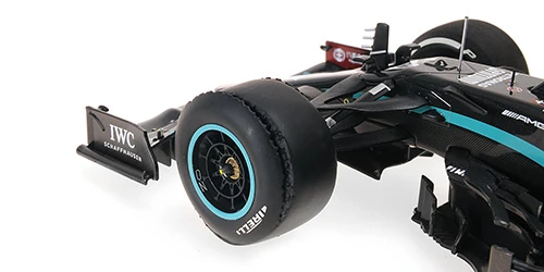 Minichamps 110200444 1/18 Ölçek MERCEDES-AMG PETRONAS F1 TEAM W11 EQ PERF. - L. HAMILTON - WINNER BRITISH GP 2020 FLAT TYRE Limitli Üretim 704 Adet