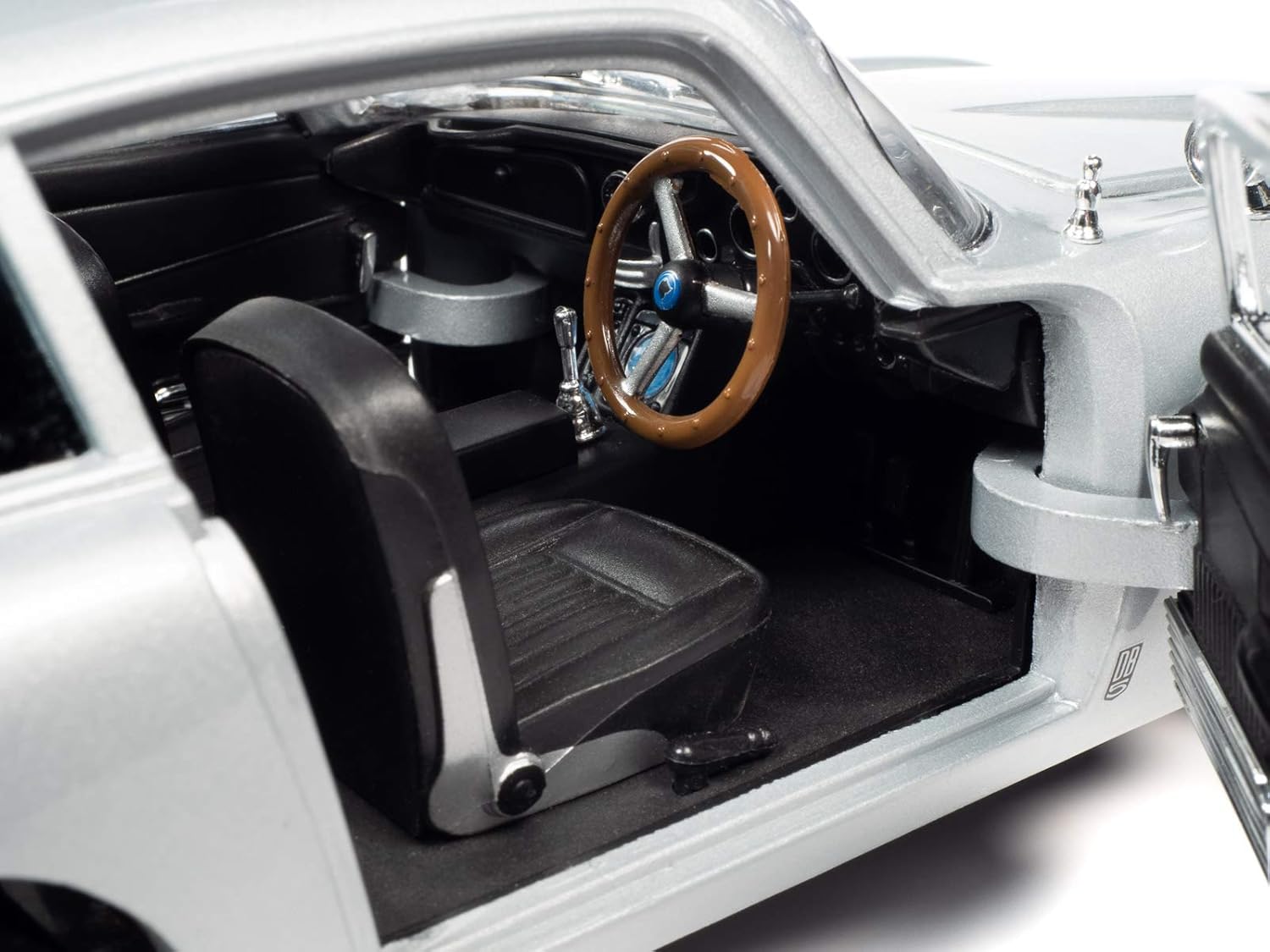 Autoworld | Awcp7840 | 1/18 Aston Martin Db5 *James Bond 007*, Gümüş