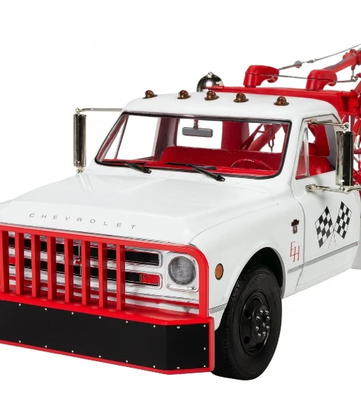 Greenlight 13651  1/18 1967 Chevrolet C-30 Dually Wrecker *51st Annual Indianapolis 500 Mile Race Official Truck Courtesy Of...