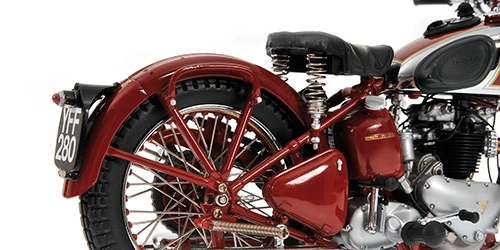 Minichamps 	122133700	1/12 Ölçek 	TRIUMPH SPEED TWIN - 1939 - Kırmızı