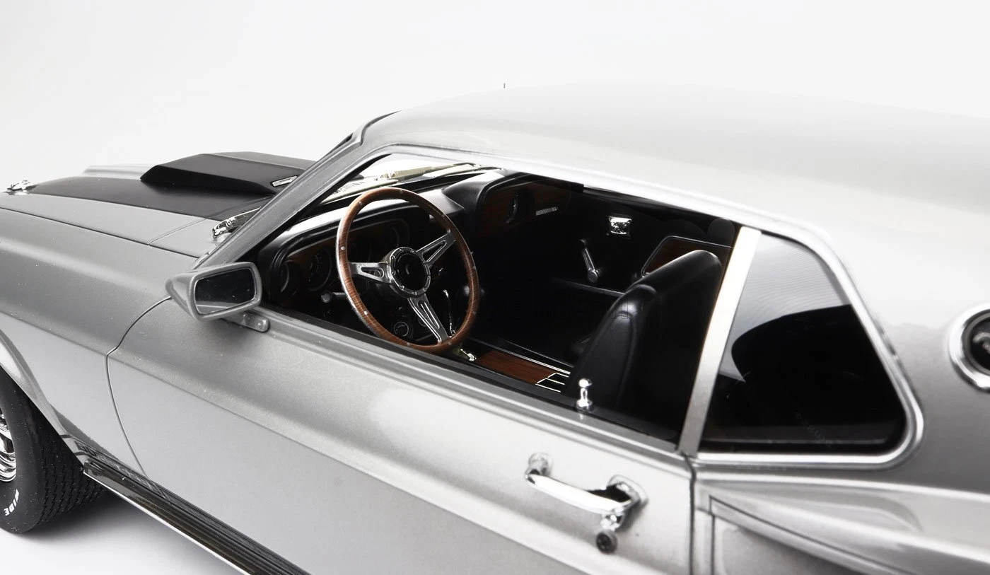 Greenlight 12104  1/12 1969 Ford Mustang Boss 429 John Wick (2014) *Bespoke Resin Collection*