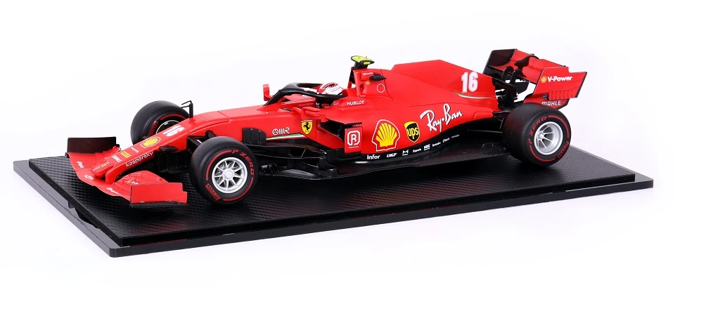 Atlantic Case 10313 Stuttgart 1:18 Ölçek Carbon Fiber efekt Tabanlı Sergileme Ünitesi