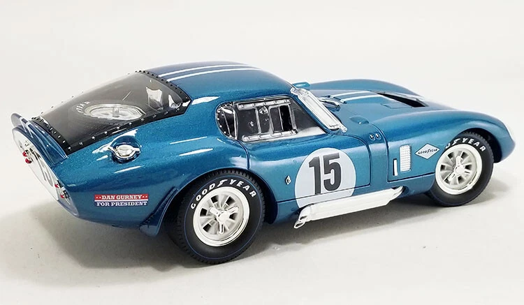 Acme SC18003  1/18 1964 Daytona Coupe #15 *Dan Gurney For President*, Mavi / Beyaz