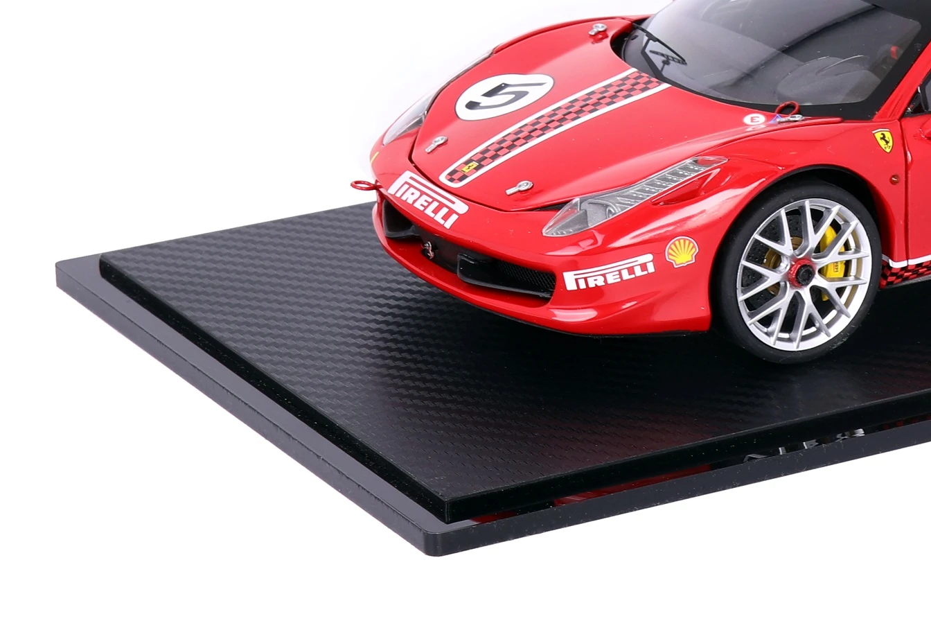 Atlantic Case 10313 Stuttgart 1:18 Ölçek Carbon Fiber efekt Tabanlı Sergileme Ünitesi