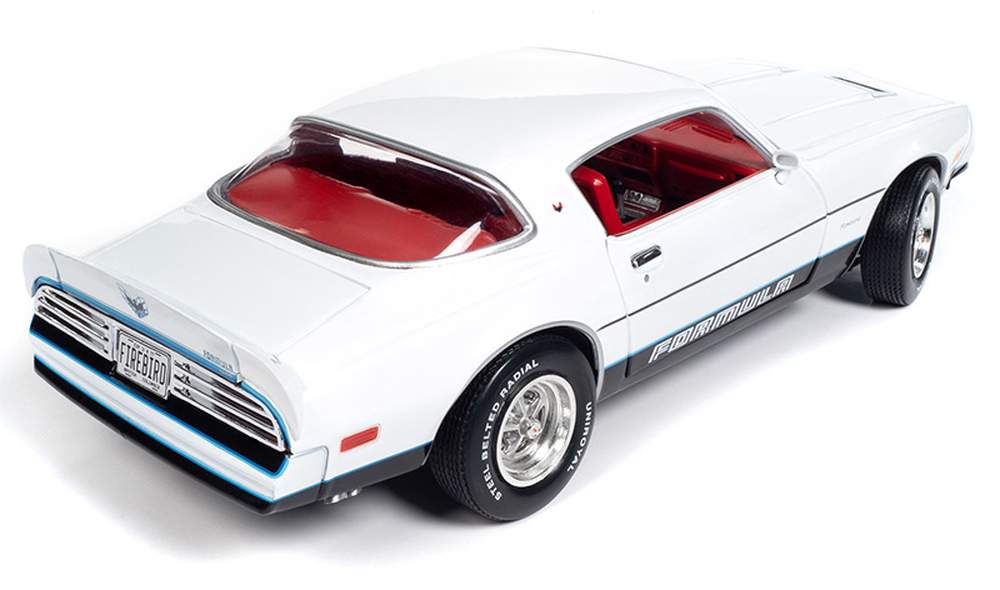 American Muscle | Amm1318 | 1/18 1977 Pontiac Firebird Formula, Cameo Beyaz