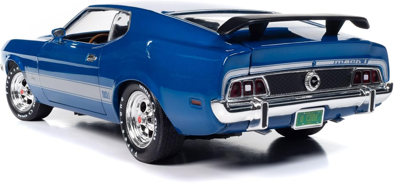 American Muscle AMM1323 1/18 Ölçek 1973 Ford Mustang Mach 1 *Class Of 1973*, Mavi Glow