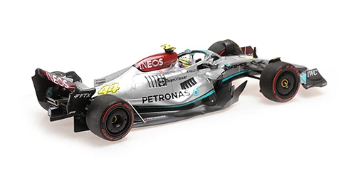 Minichamps 110220044 1/18 Ölçek MERCEDES-AMG PETRONAS FORMULA ONE TEAM F1 W13 E PERFORMANCE - LEWIS HAMILTON - SPAIN GP 2022 Limitli Üretim 1248 Adet