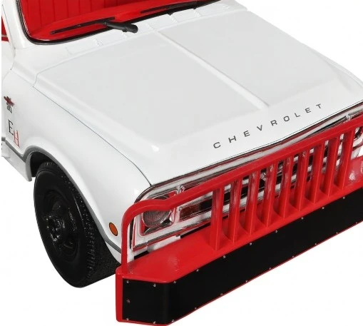 Greenlight 13651  1/18 1967 Chevrolet C-30 Dually Wrecker *51st Annual Indianapolis 500 Mile Race Official Truck Courtesy Of...