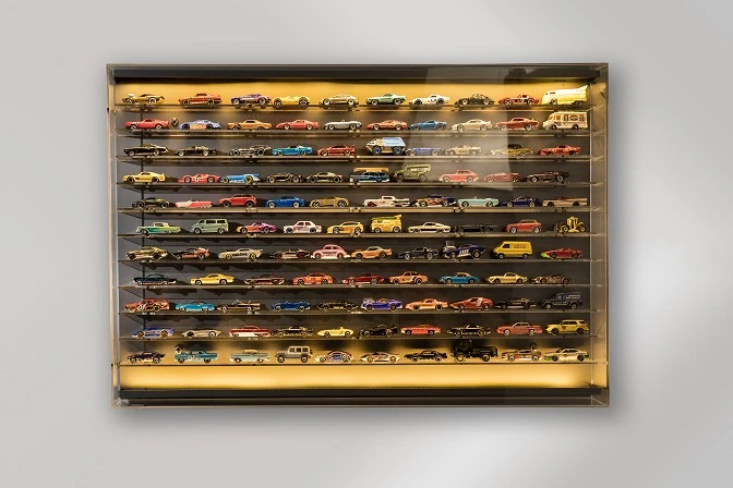 Atlantic 40103, 120 Adet 1/64 Ölçek Model Araba İçin Işıklı Duvara Monte Sergileme Ünitesi