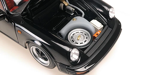 Minichamps 100063035 1/18 Ölçek PORSCHE 911 CARRERA 3.2 CABRIOLET - 1983 - Siyah