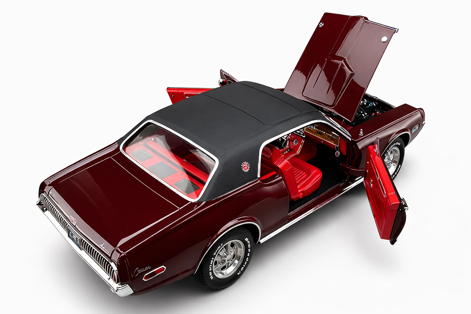 Sun Star | 1574 | 1/18 Ölçek | Mercury Cougar XR7G Coupe 1968