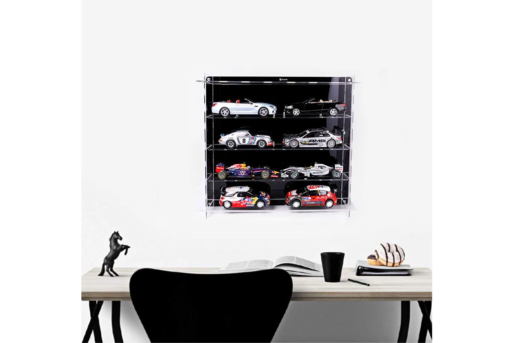 Atlantic 40018 Multicase 4x2: 8 adet 1/18 ölçek model araç için