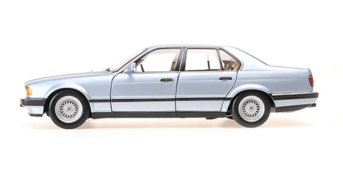 Minichamps 100023008 1/18 BMW 730I (E32) - 1986 - LIGHT BLUE METALLIC