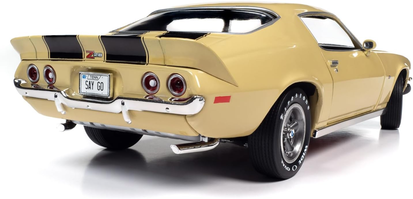 American Muscle AMM1311  1/18 Ölçek 1972 Chevrolet Camaro Rs/Z28, Sarı/Siyah Şeritli