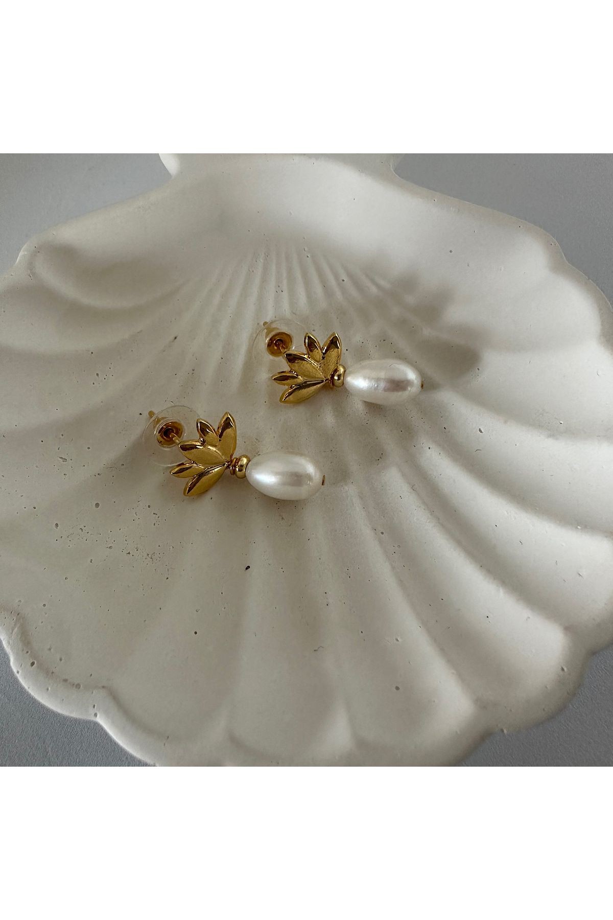 Lotus Model İnci Küpe