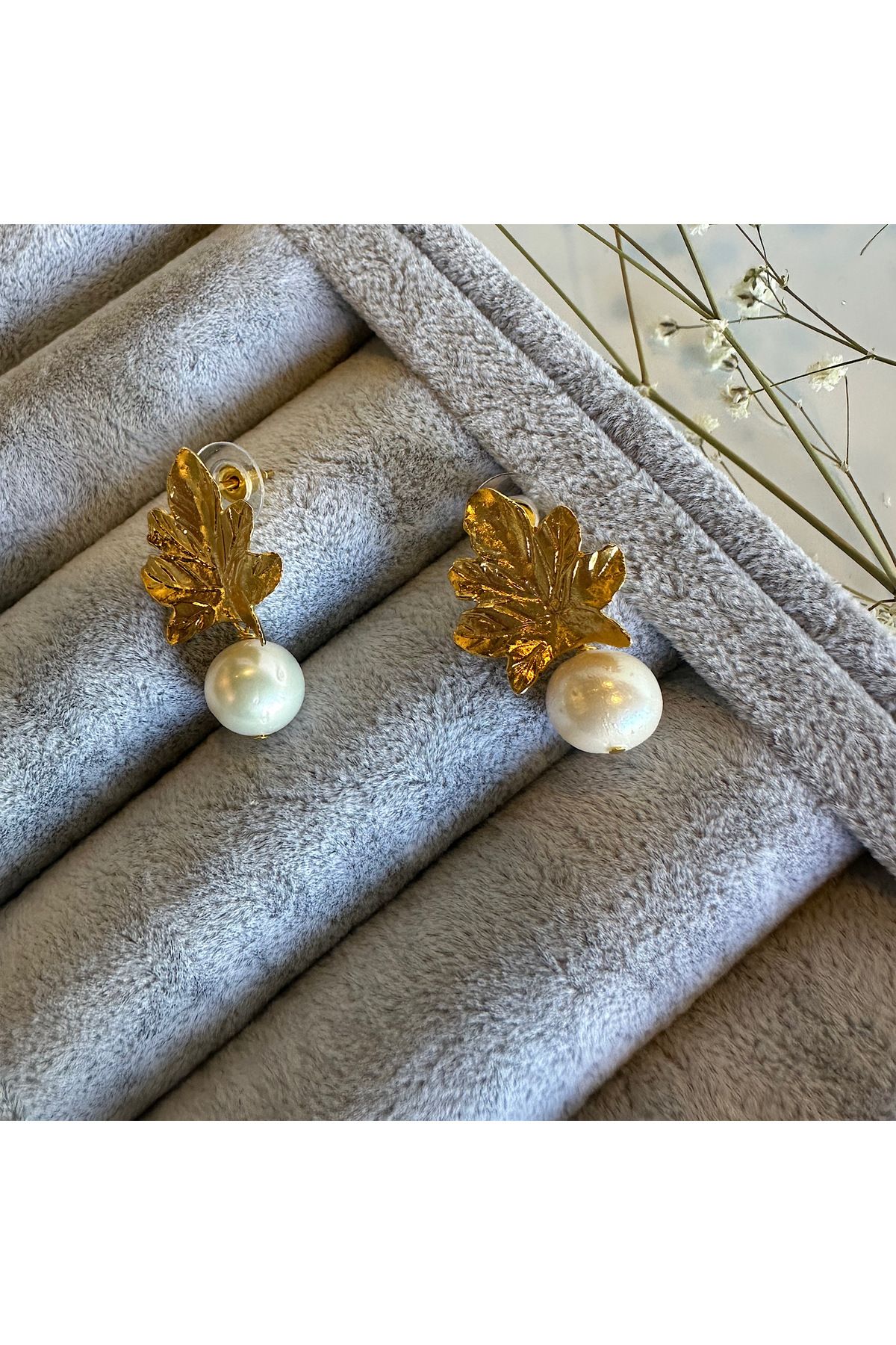 Yaprak Model Barok İnci Küpe