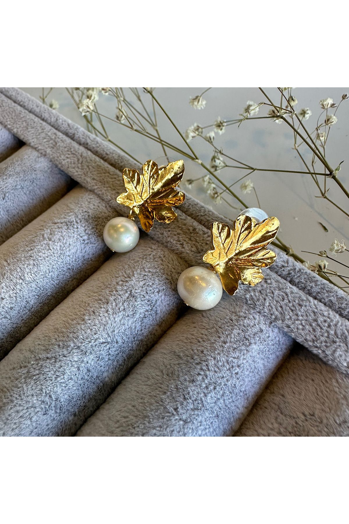 Yaprak Model Barok İnci Küpe