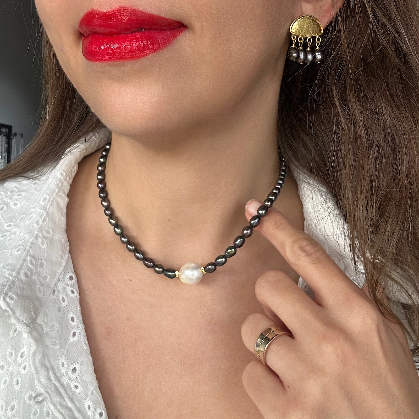 Barok İnci Uçlu Siyah İnci Kolye