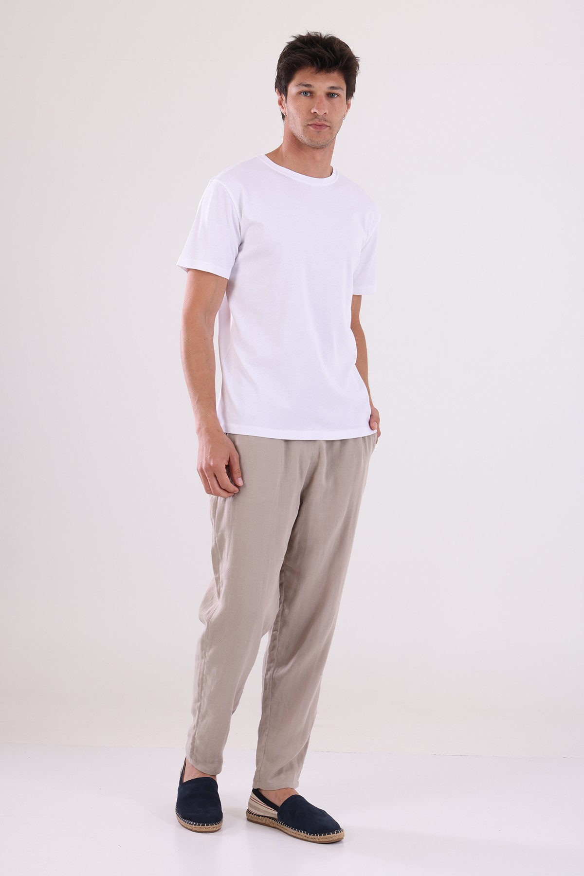  Bisiklet Yaka Basic Tişört